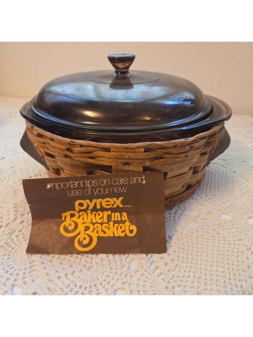 Vintage Pyrex Baker in a Basket 2 Qt Casserole and Basket with Leather Handles